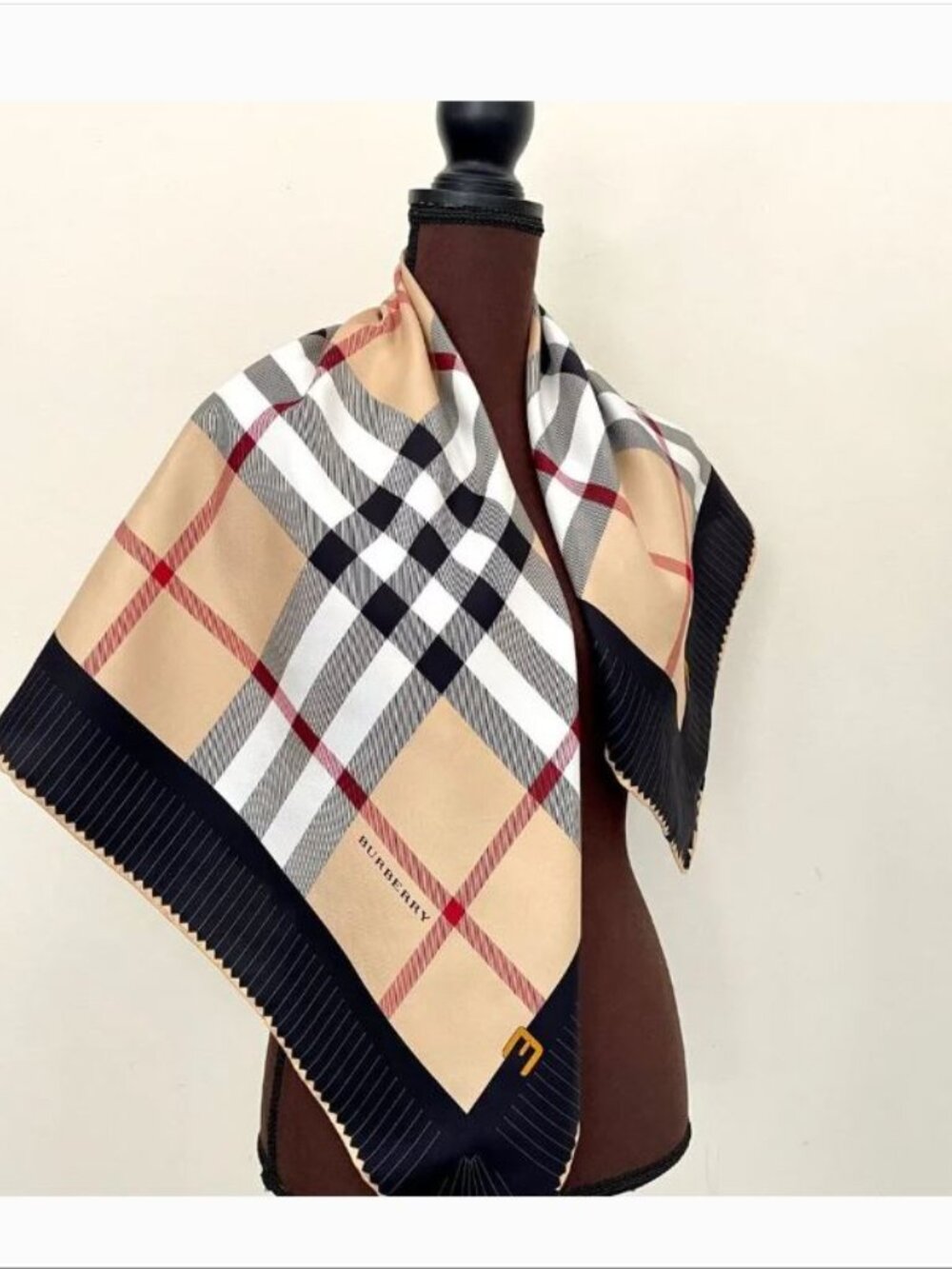 NWT Burberry Scarf Iconic Beige Check Black Border Logo Silk Wrap - Picture 3 of 10